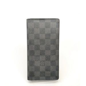 - Louis Vuitton Damier Graphite Brazza Wallet